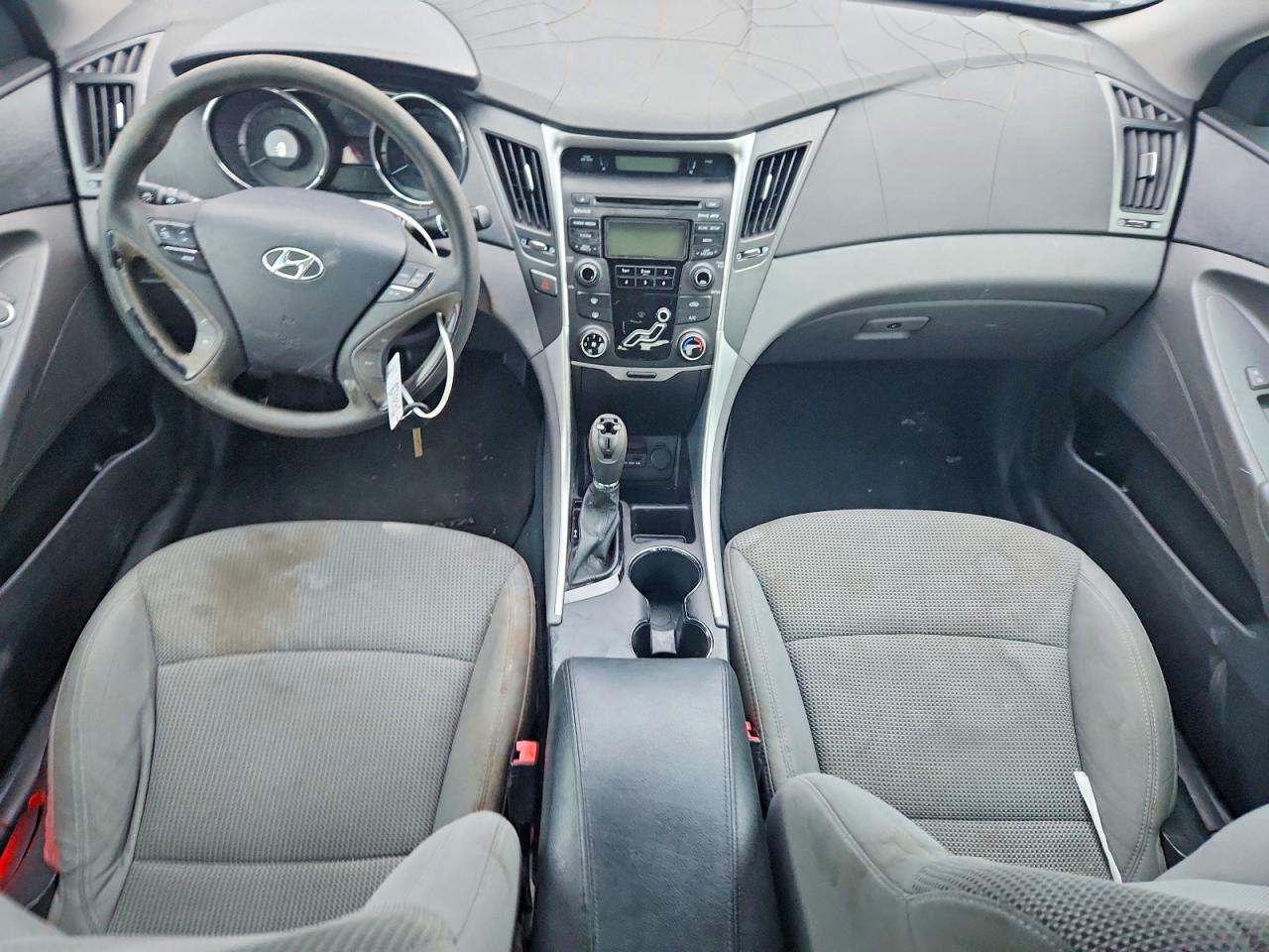 2013 HYUNDAI SONATA GLS photo 15