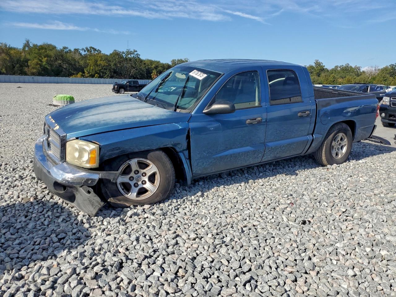 2005 DODGE DAKOTA