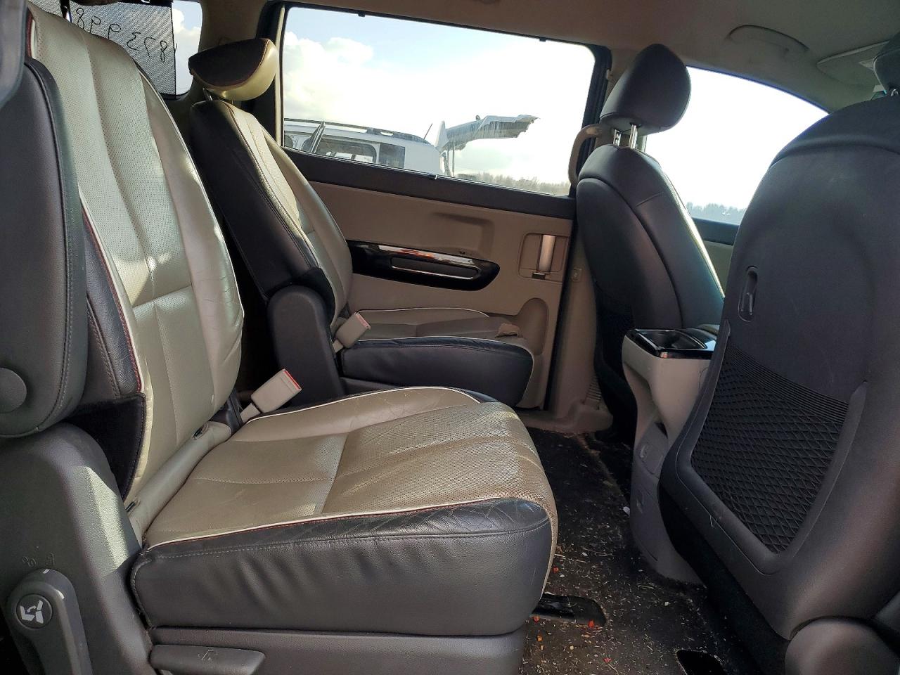 2016 KIA SEDONA EX photo 11