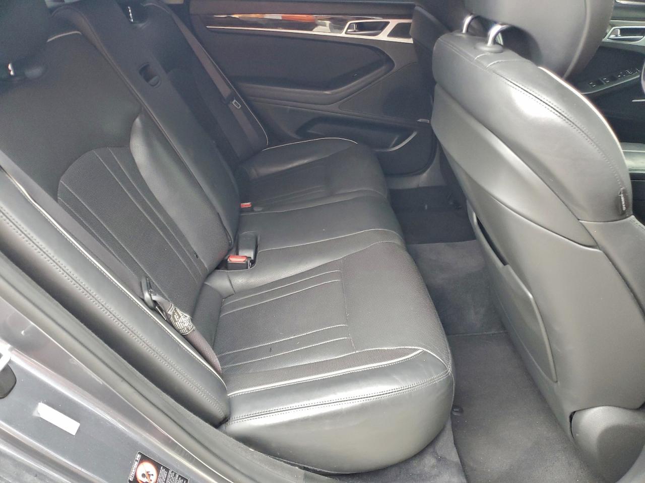 2015 HYUNDAI GENESIS 3.8L photo 10