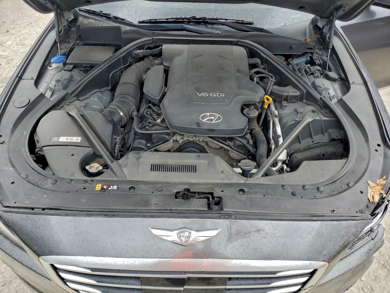 2015 HYUNDAI GENESIS 3.8L photo 11