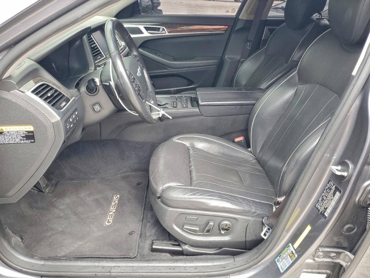 2015 HYUNDAI GENESIS 3.8L photo 7