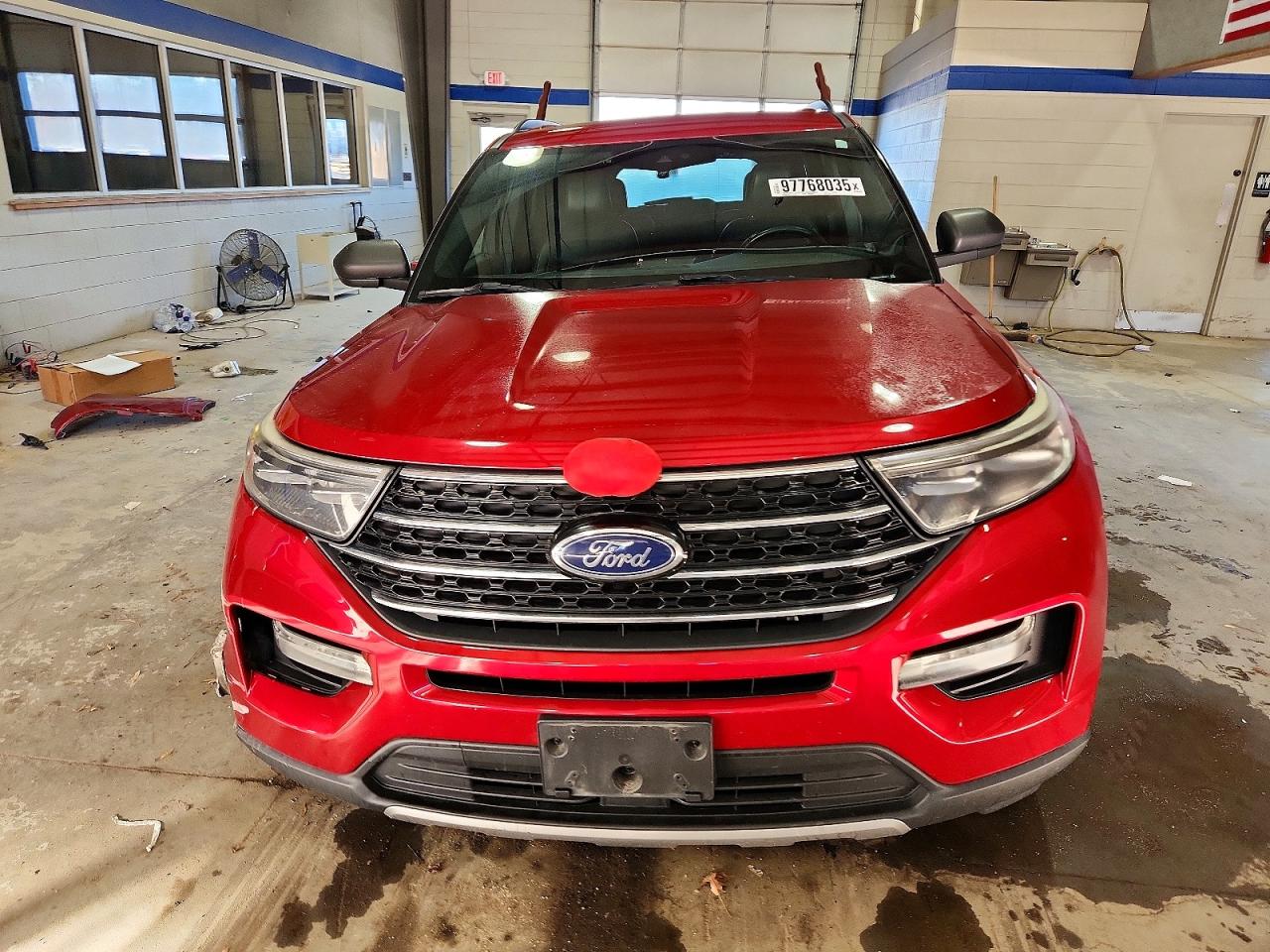 2020 FORD EXPLORER XLT photo 17