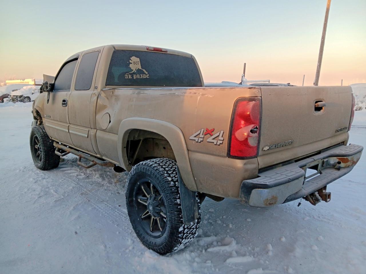 2005 CHEVROLET SILVERADO K2500 HEAVY DUTY photo 2