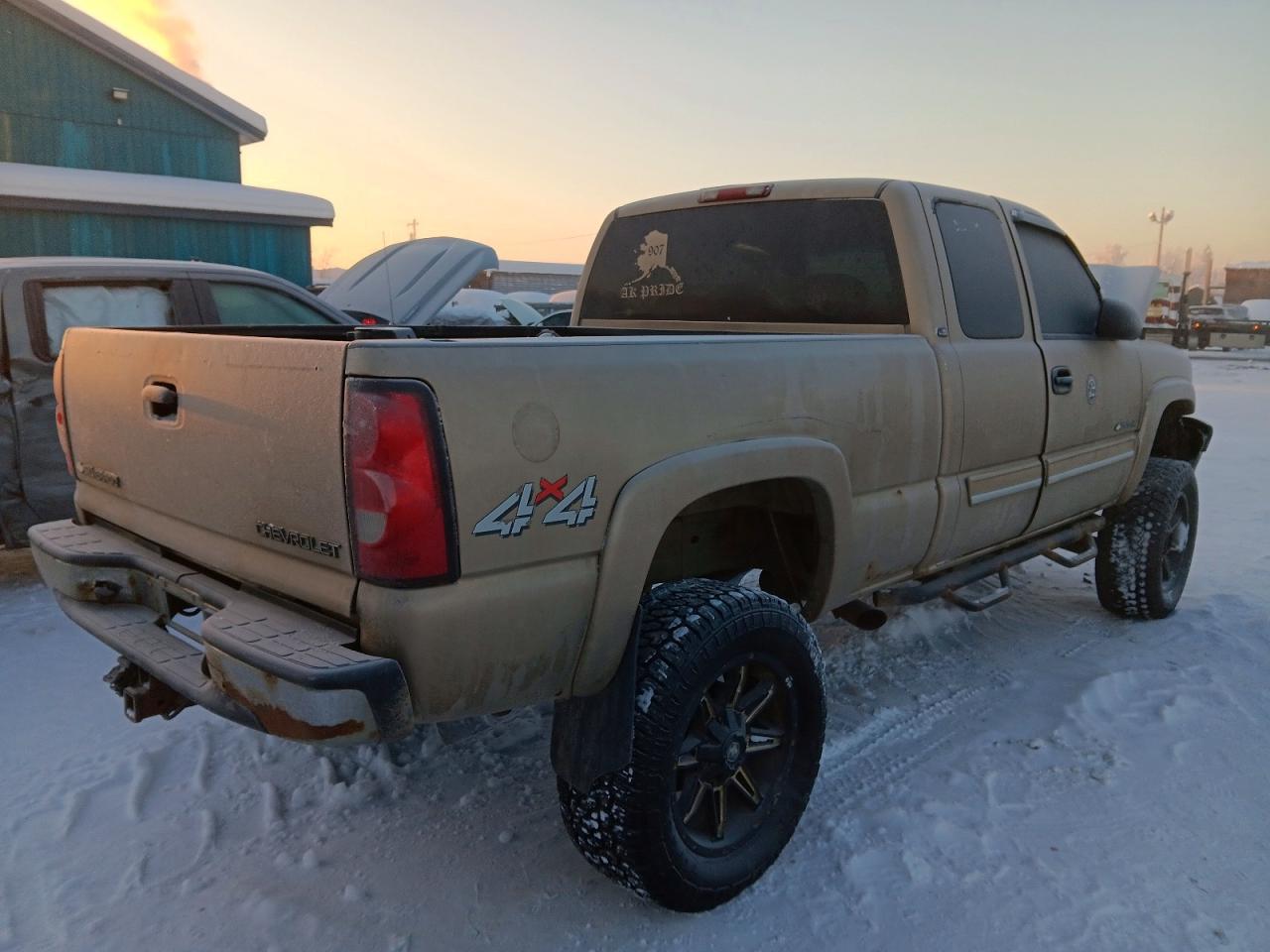 2005 CHEVROLET SILVERADO K2500 HEAVY DUTY photo 3