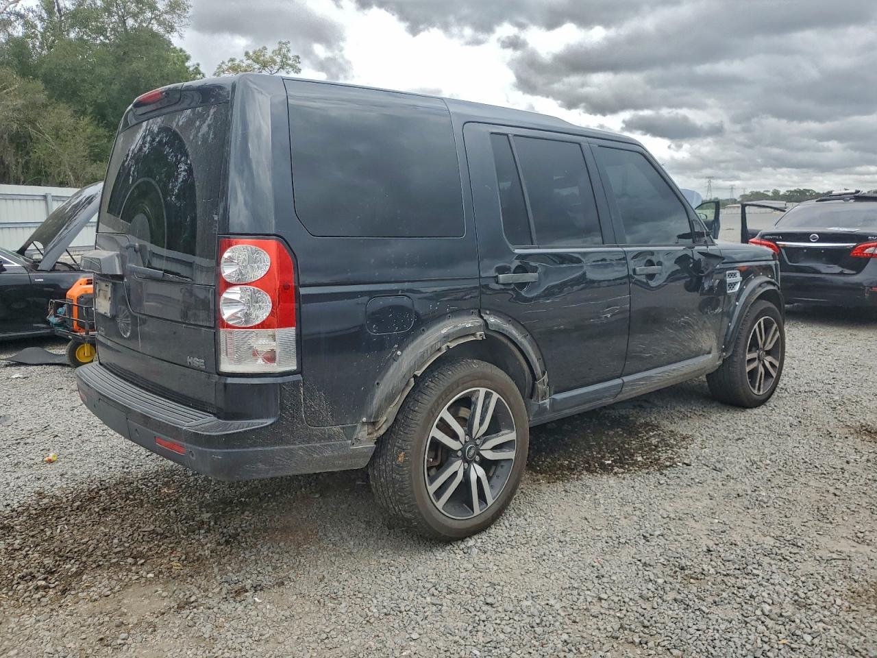 2011 LAND ROVER LR4 HSE photo 3