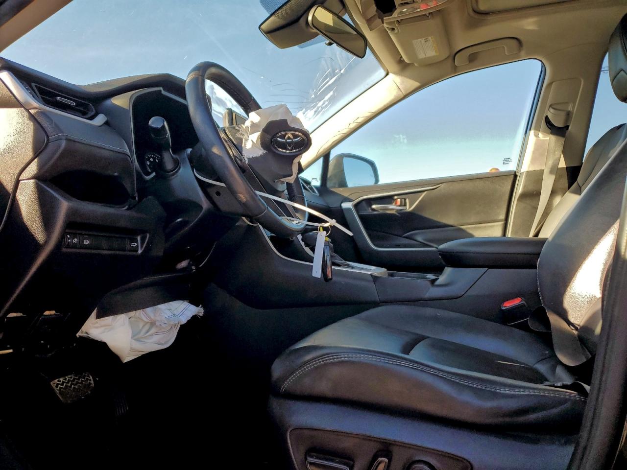 2021 TOYOTA RAV4 XLE PREMIUM photo 7