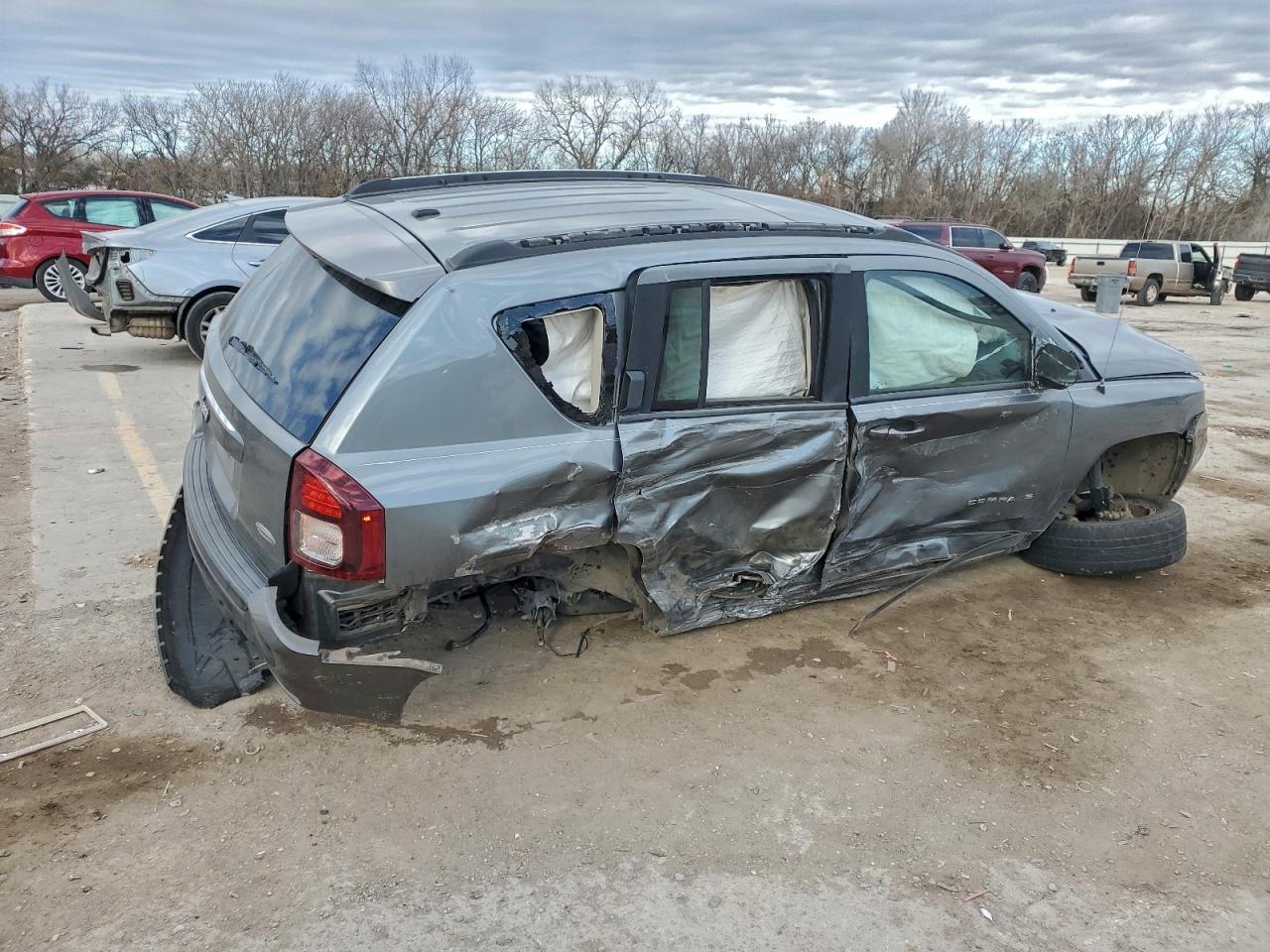 2014 JEEP COMPASS photo 3