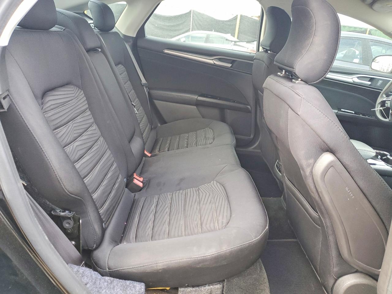2016 FORD FUSION SE photo 10