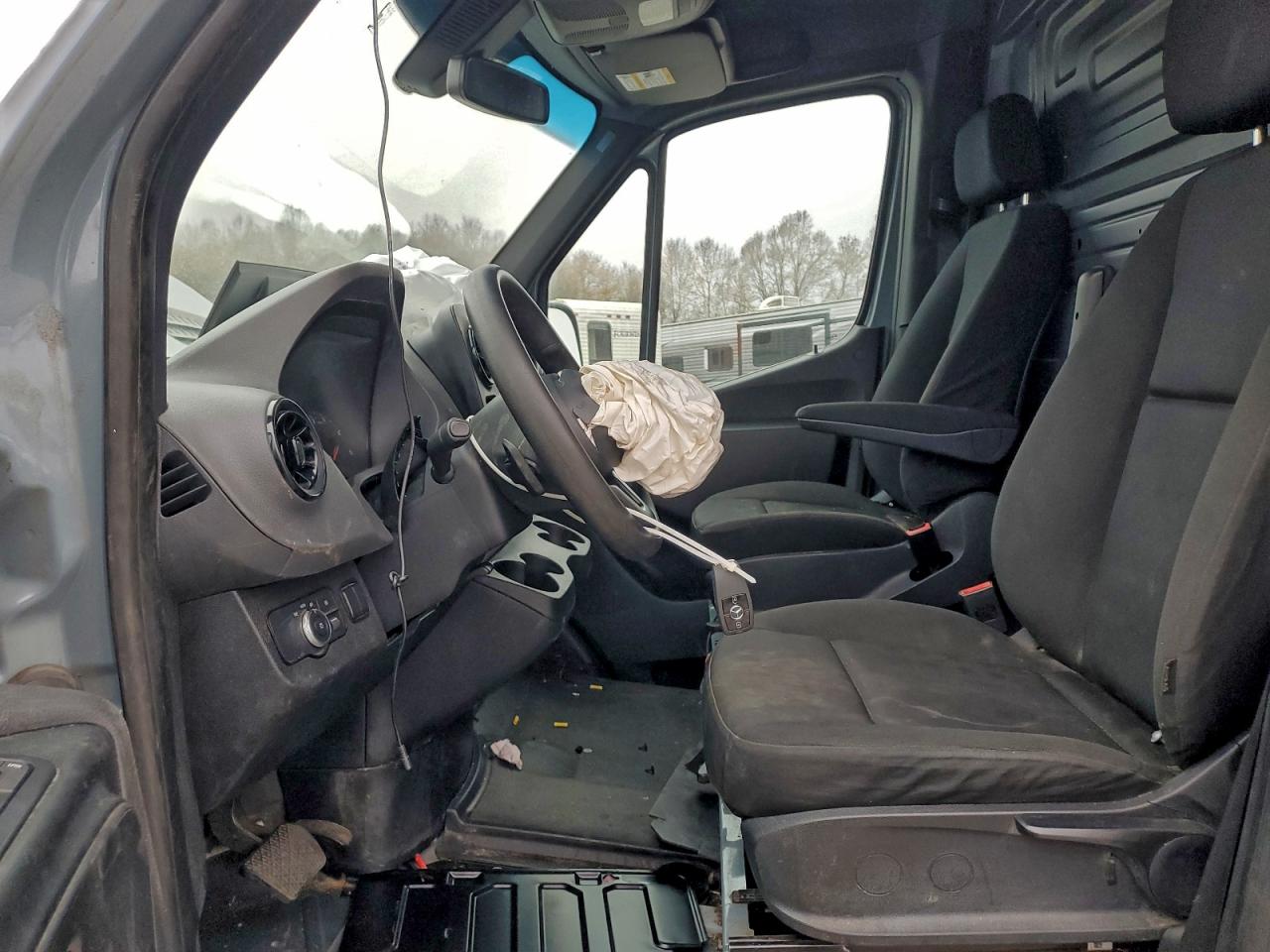 2021 MERCEDES BENZ SPRINTER UTILITY / SERVICE VAN photo 13