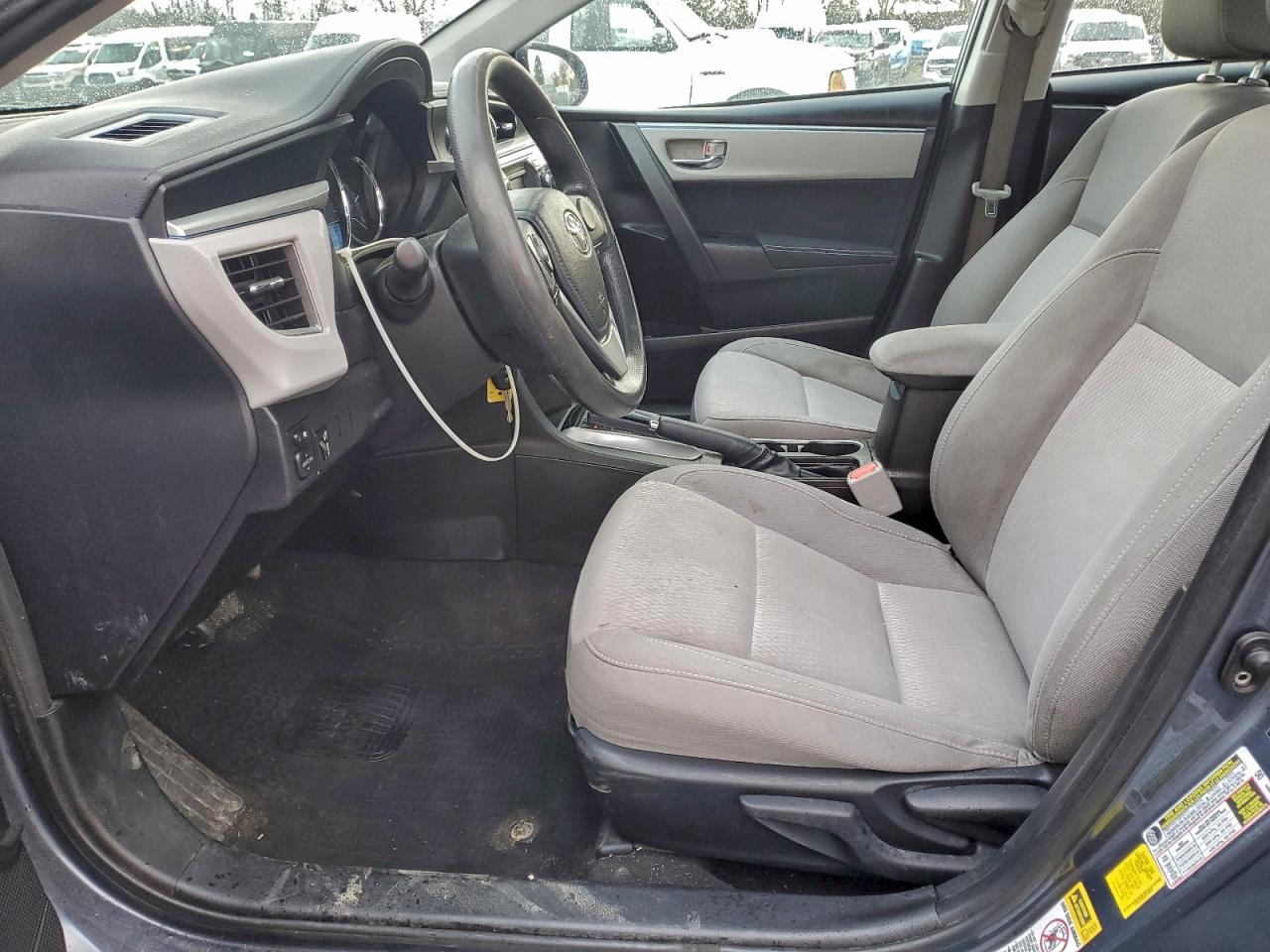 2014 TOYOTA COROLLA L photo 7