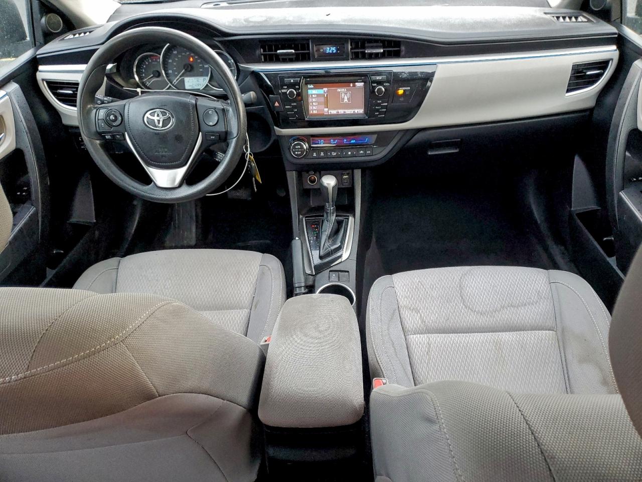 2014 TOYOTA COROLLA L photo 8