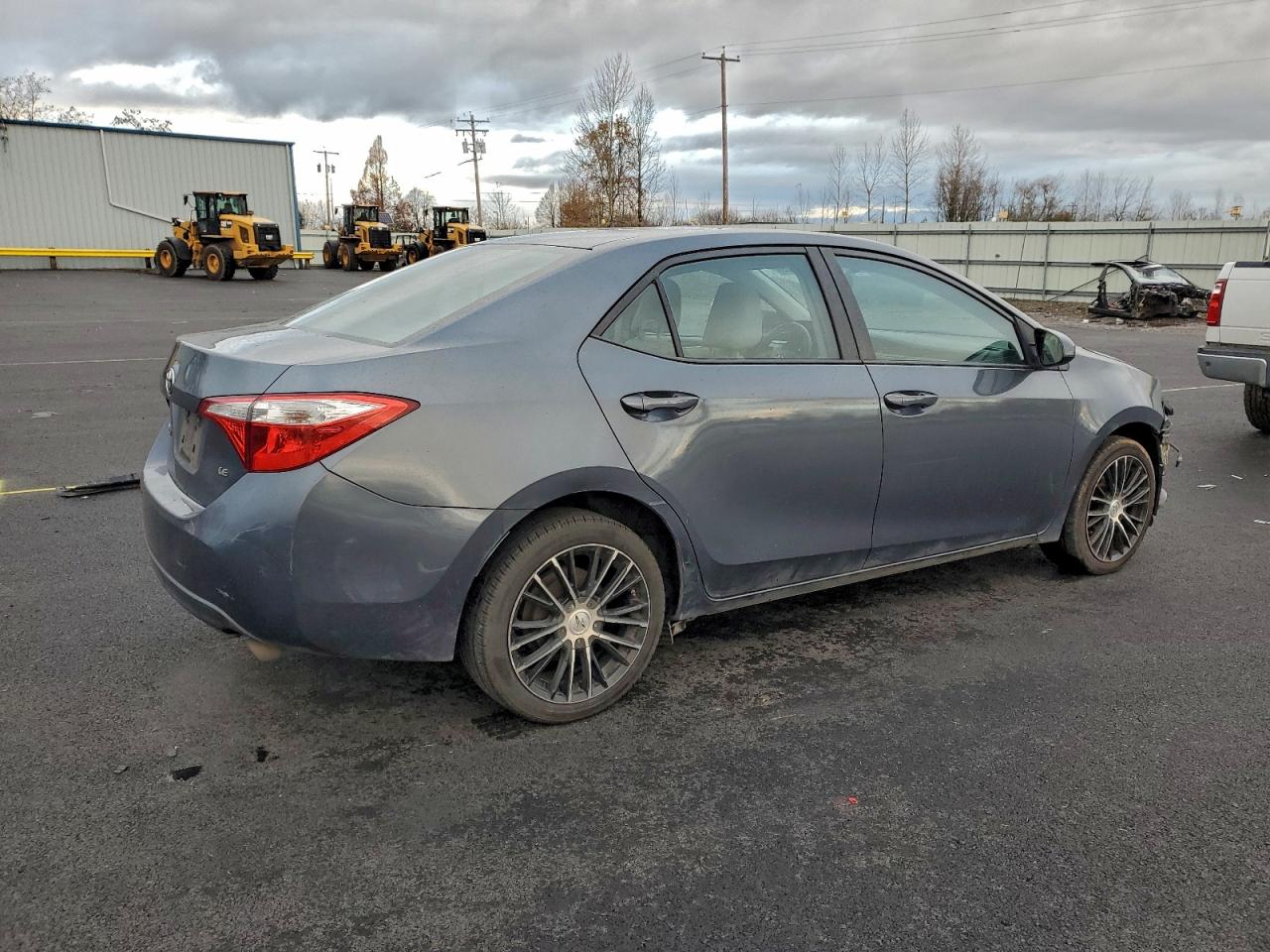 2014 TOYOTA COROLLA L photo 3