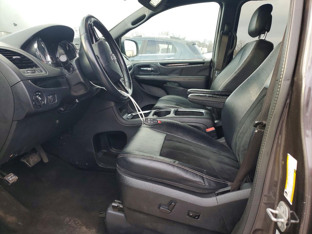 2015 DODGE GRAND CARAVAN SXT photo 7