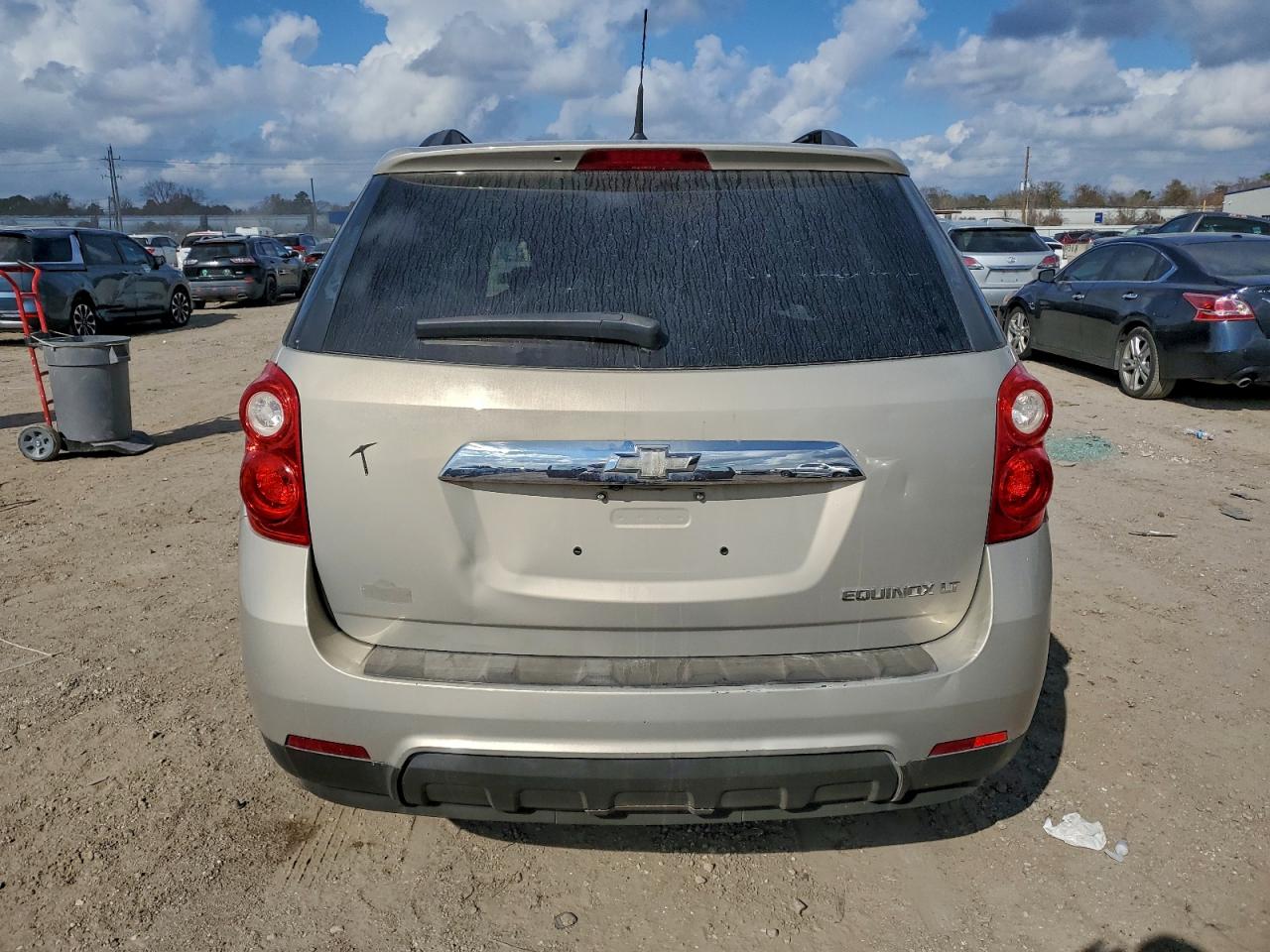 2010 CHEVROLET EQUINOX LT photo 6