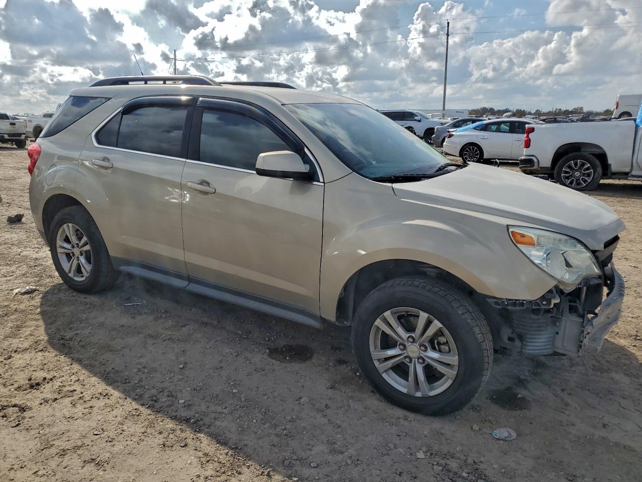 2010 CHEVROLET EQUINOX LT photo 4