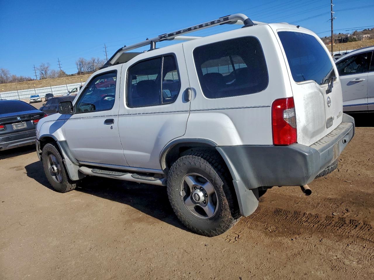 2002 NISSAN XTERRA XE photo 2