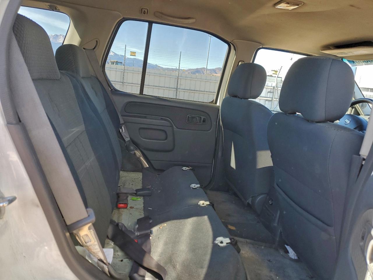 2002 NISSAN XTERRA XE photo 10