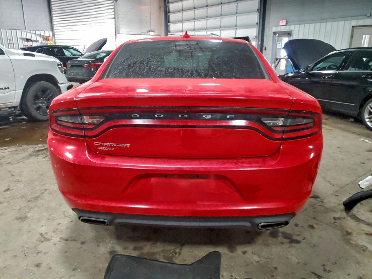 2017 DODGE CHARGER SXT photo 6