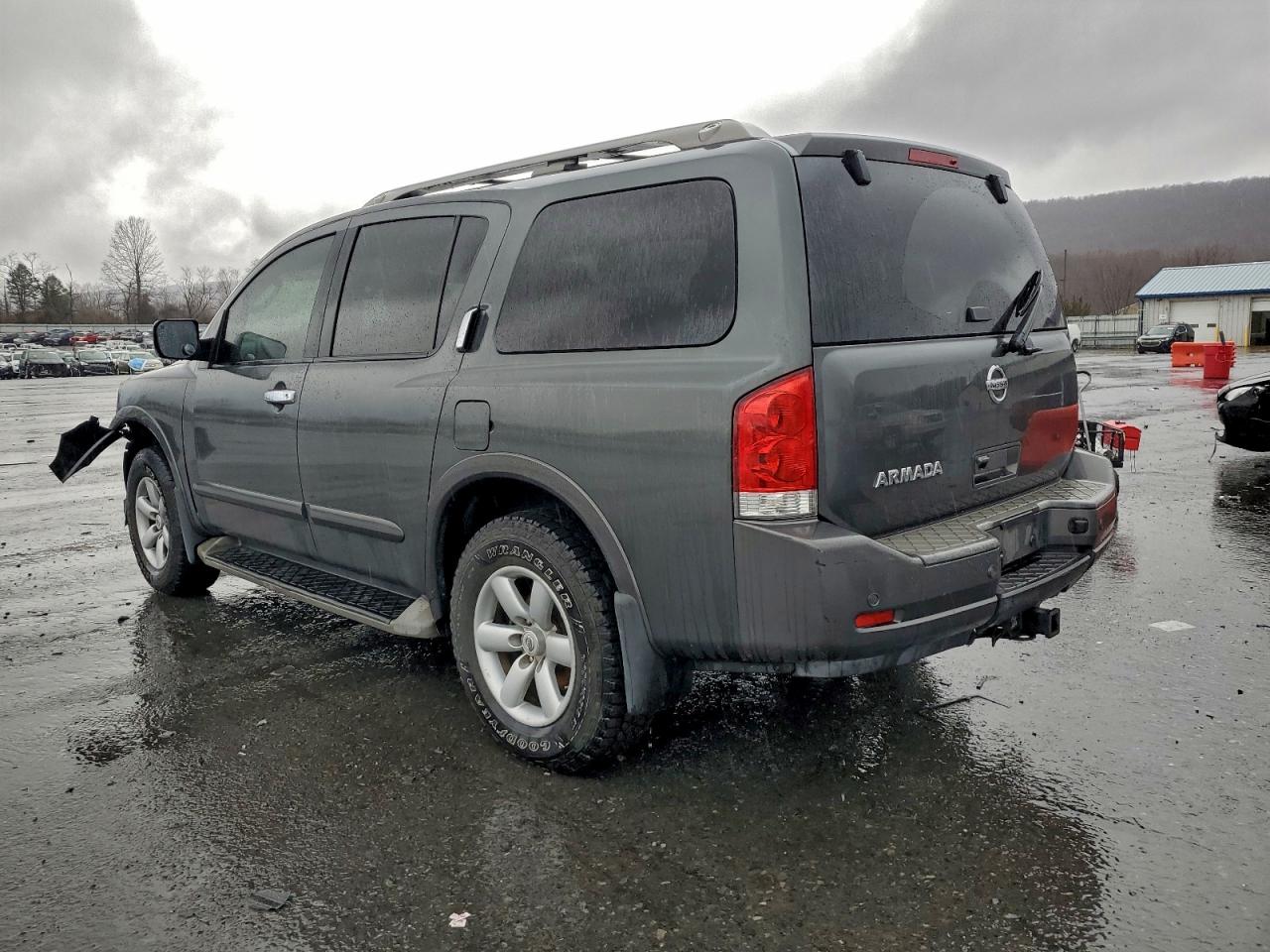2011 NISSAN ARMADA SV photo 2