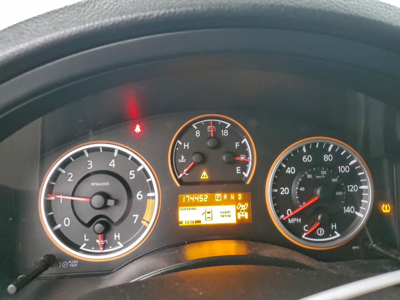 2011 NISSAN ARMADA SV photo 9