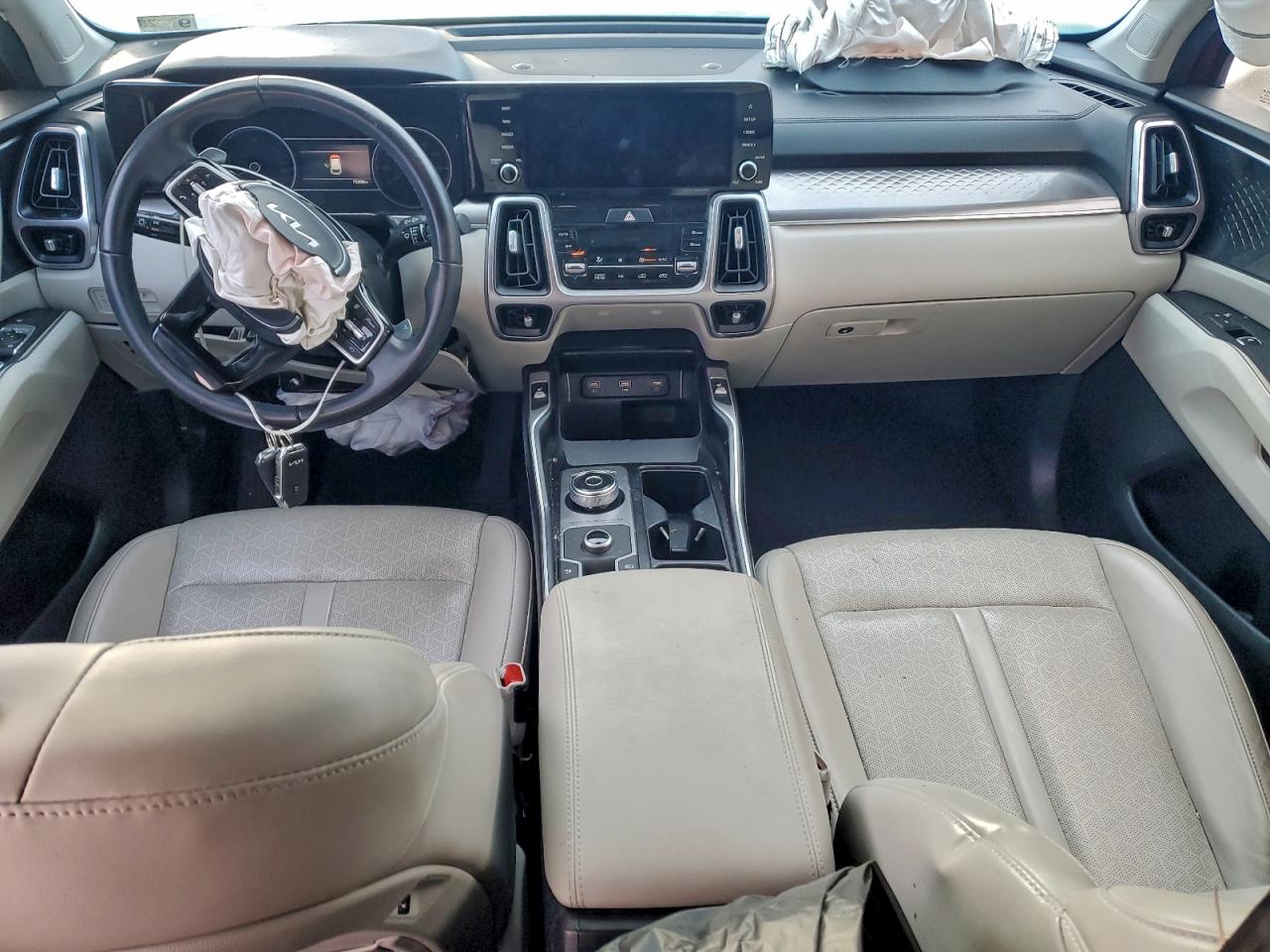 2022 KIA SORENTO S photo 8