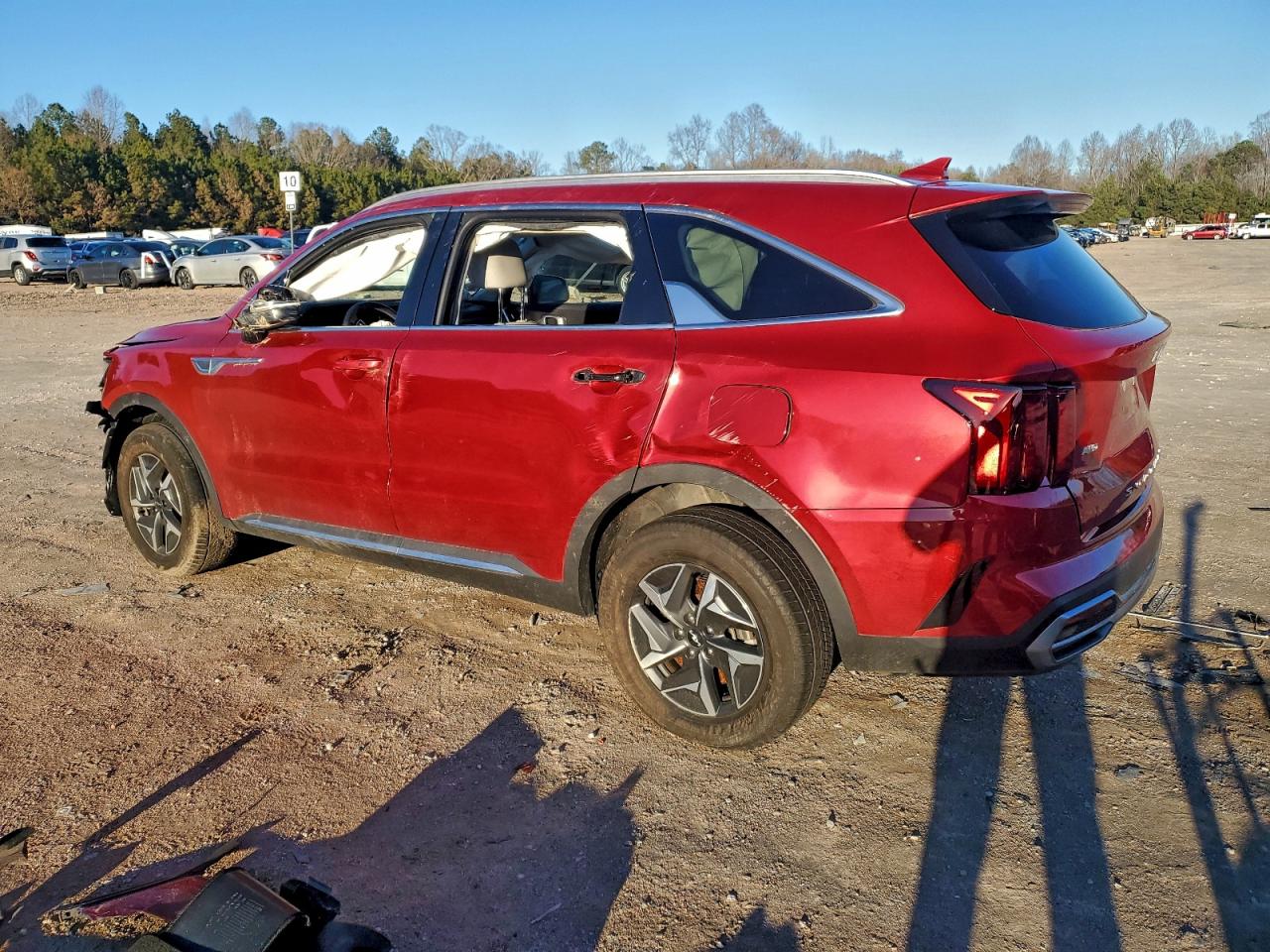 2022 KIA SORENTO S photo 2