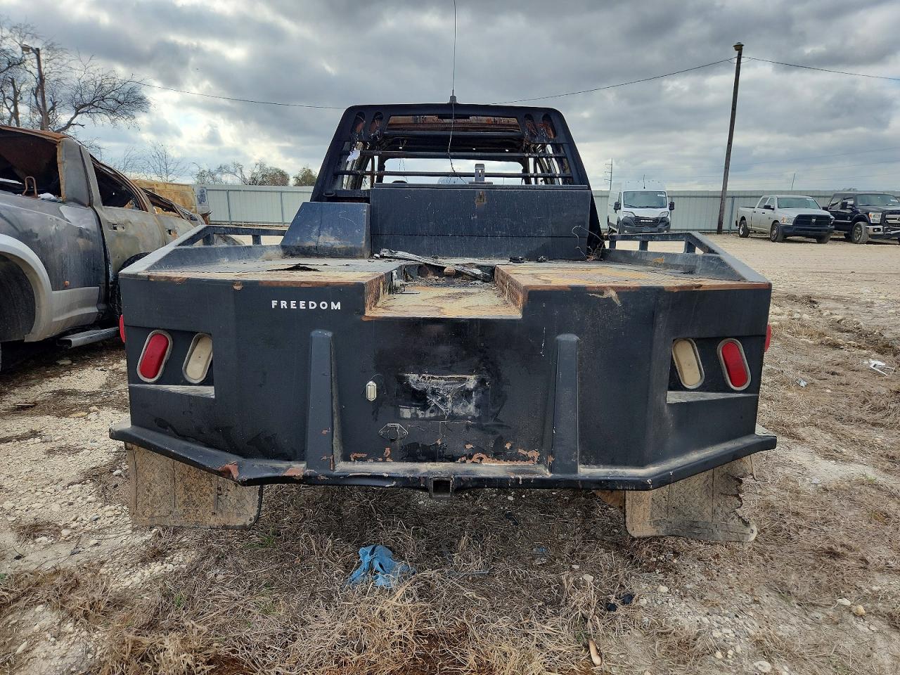 2002 FORD F550 SUPER DUTY FLATBED TRUCK photo 6