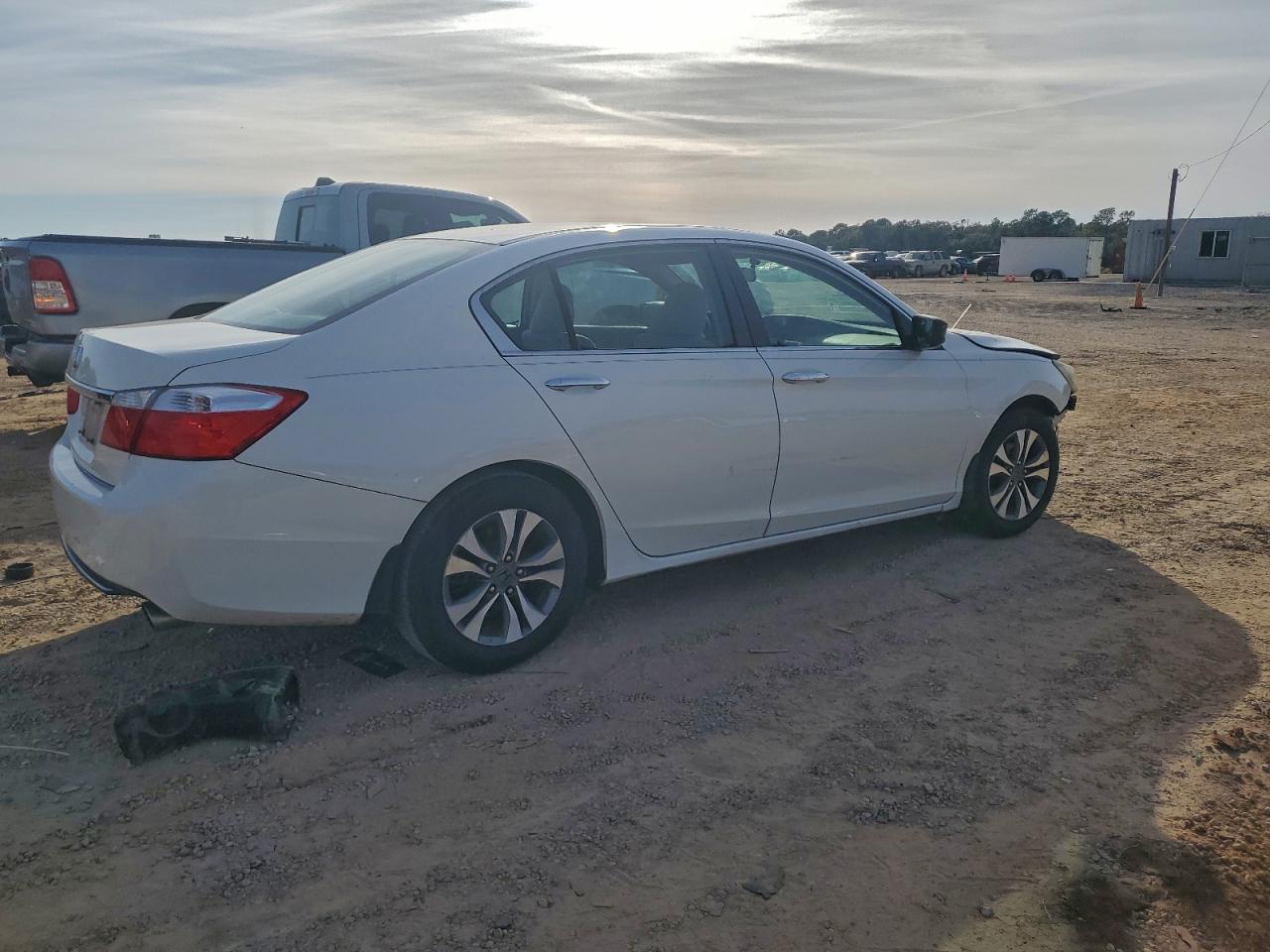 2013 HONDA ACCORD LX photo 7