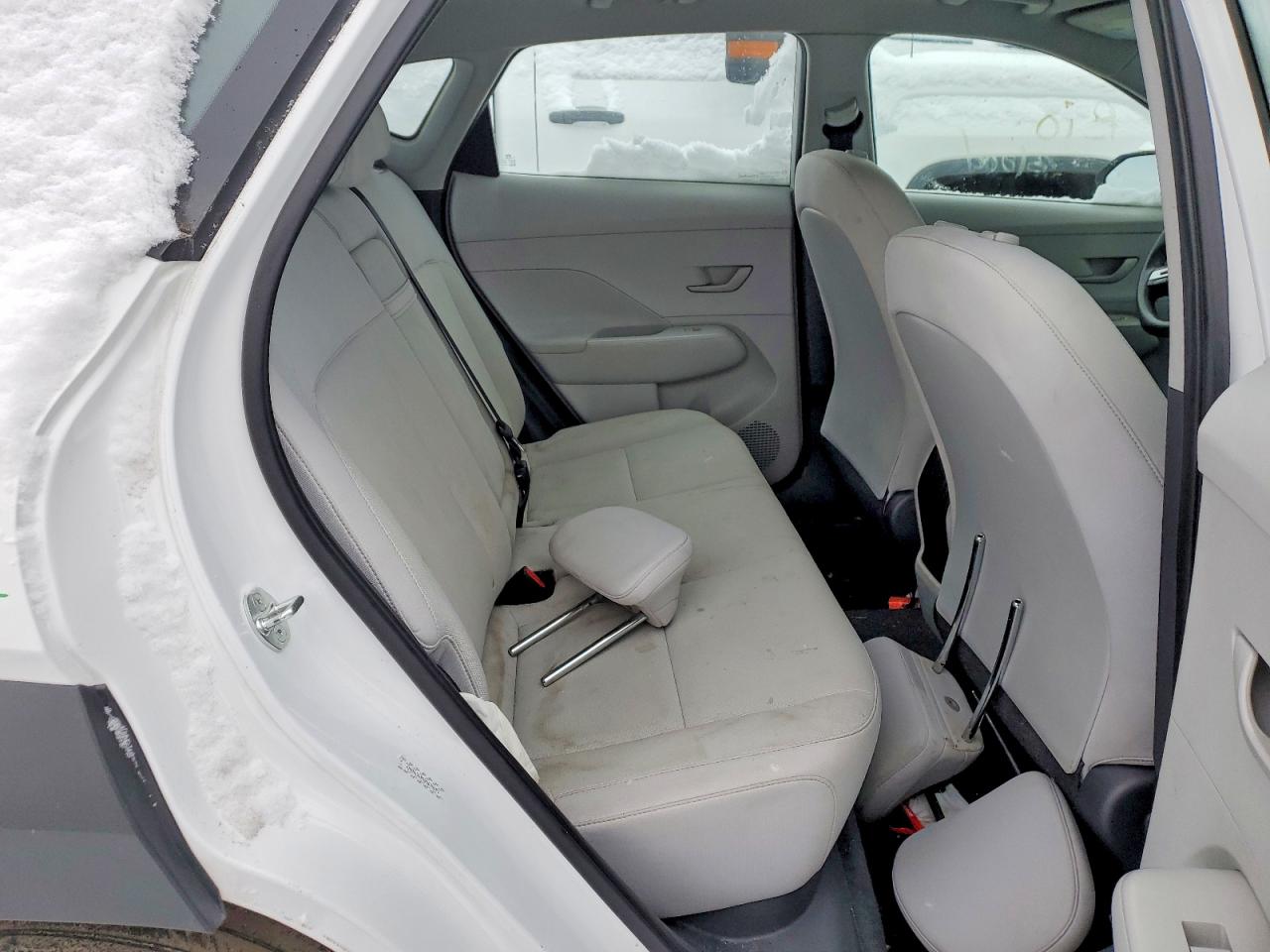 2024 HYUNDAI KONA SE photo 19