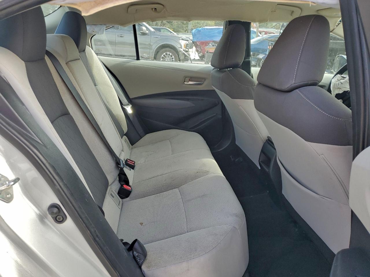 2020 TOYOTA COROLLA LE photo 10