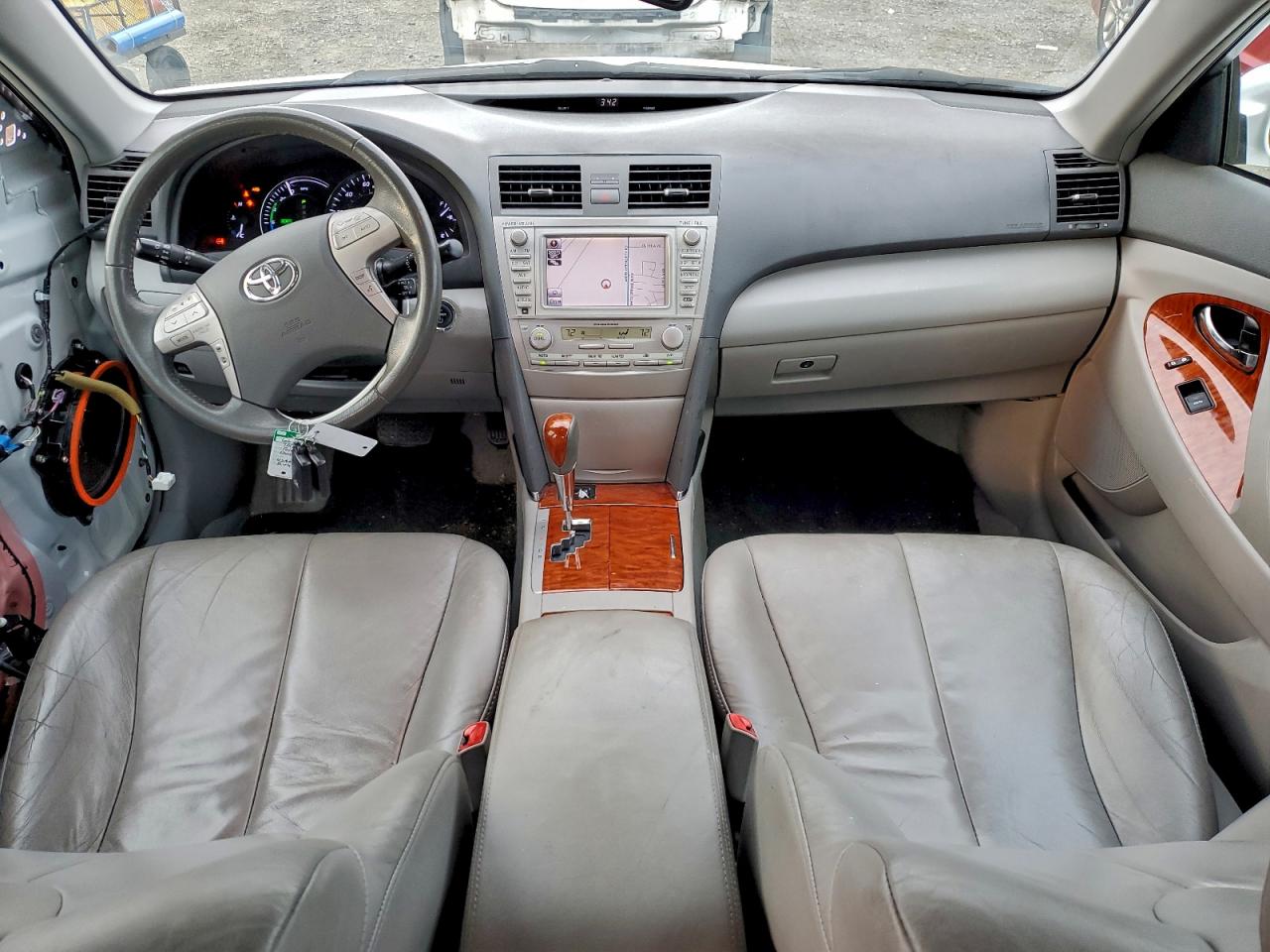 2011 TOYOTA CAMRY HYBRID photo 15