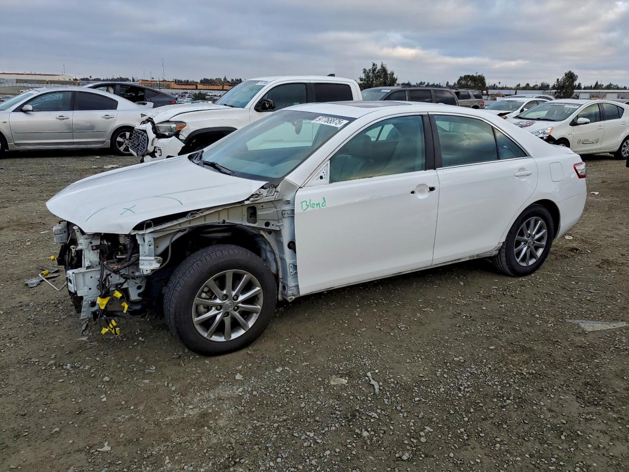 2011 TOYOTA CAMRY