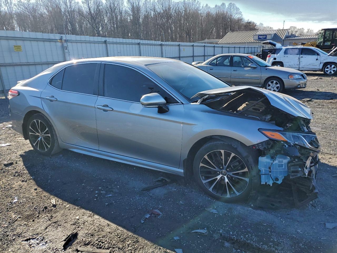 2020 TOYOTA CAMRY SE photo 4