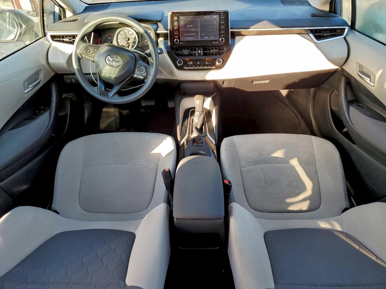 2021 TOYOTA COROLLA LE photo 8