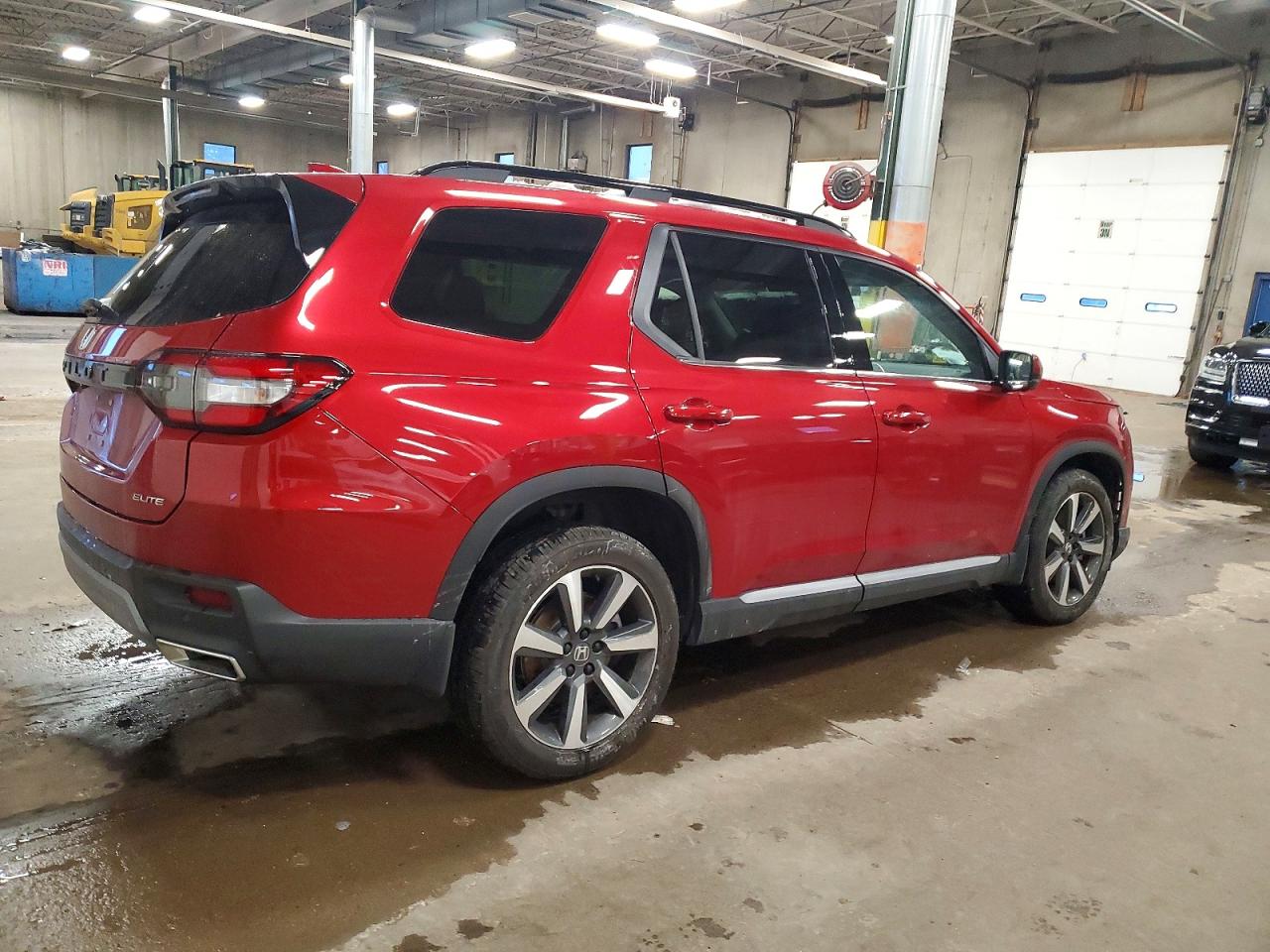 2025 HONDA PILOT ELITE photo 3
