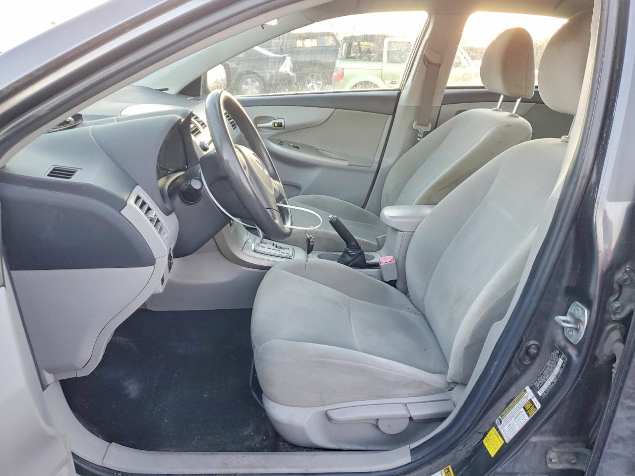2011 TOYOTA COROLLA BASE photo 7