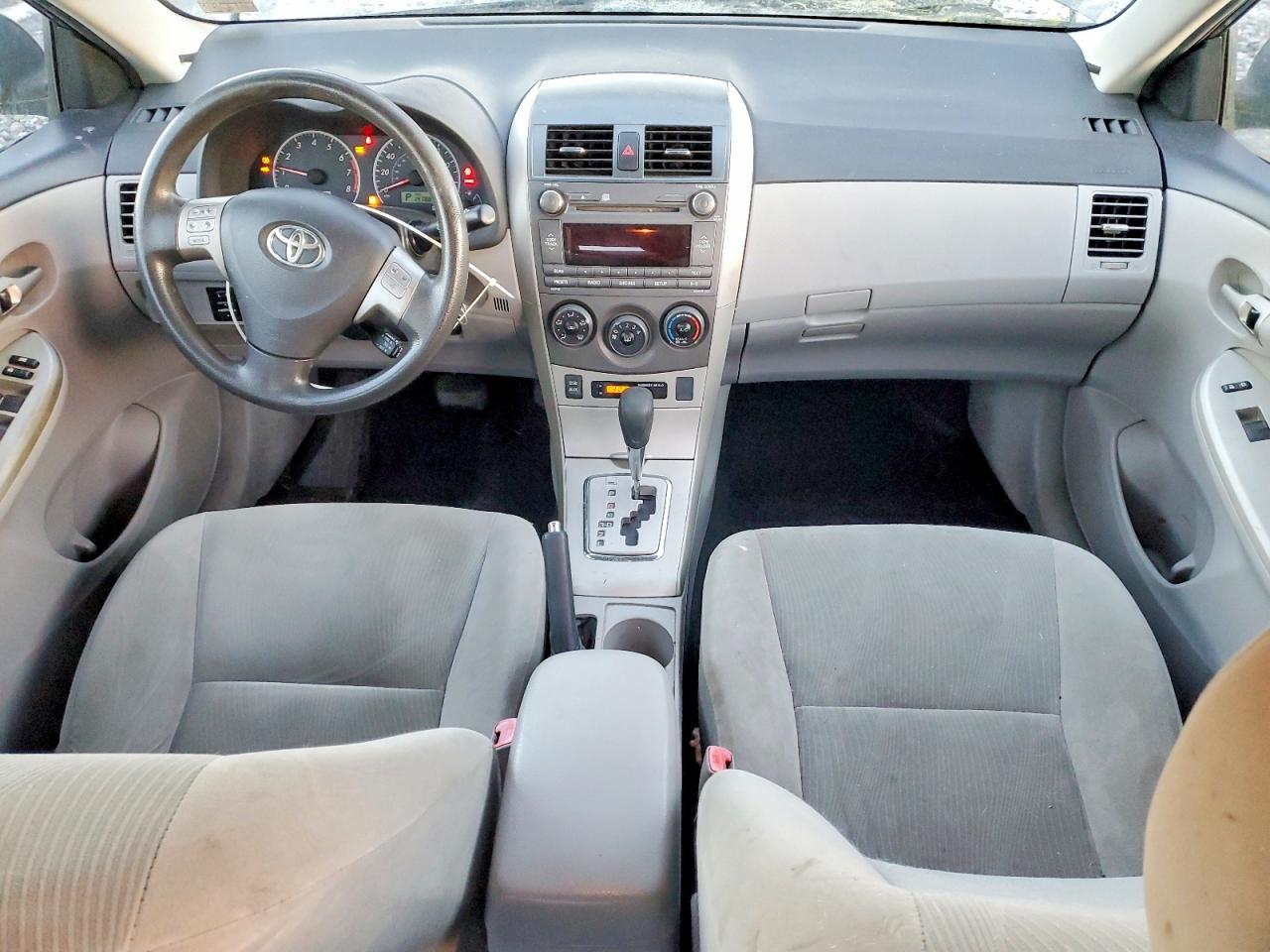2011 TOYOTA COROLLA BASE photo 8