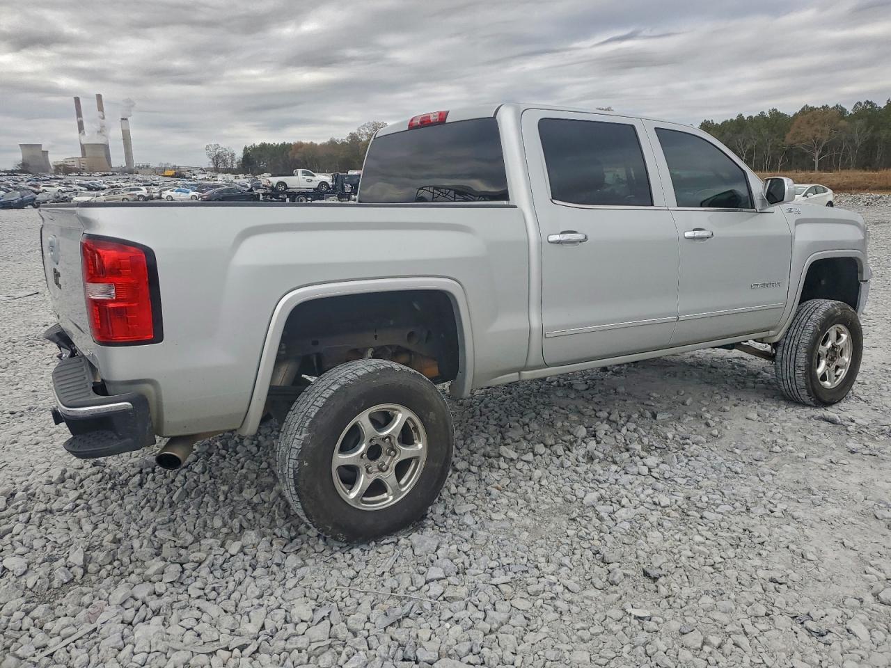 2015 GMC SIERRA K1500 SLT photo 3