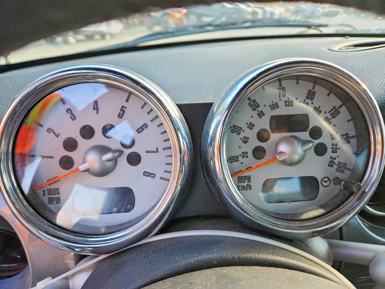 2006 MINI COOPER S photo 9
