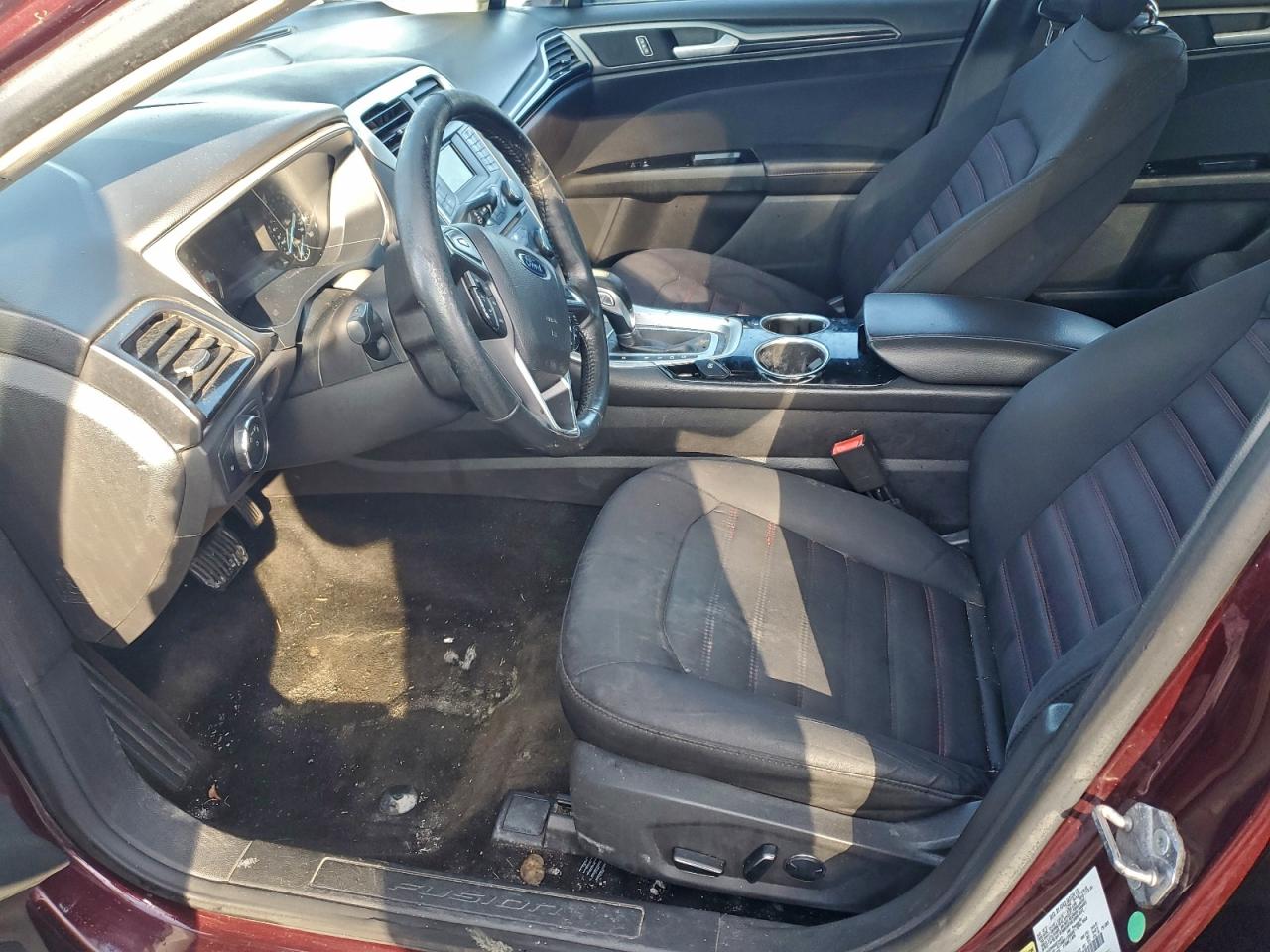 2013 FORD FUSION SE photo 7