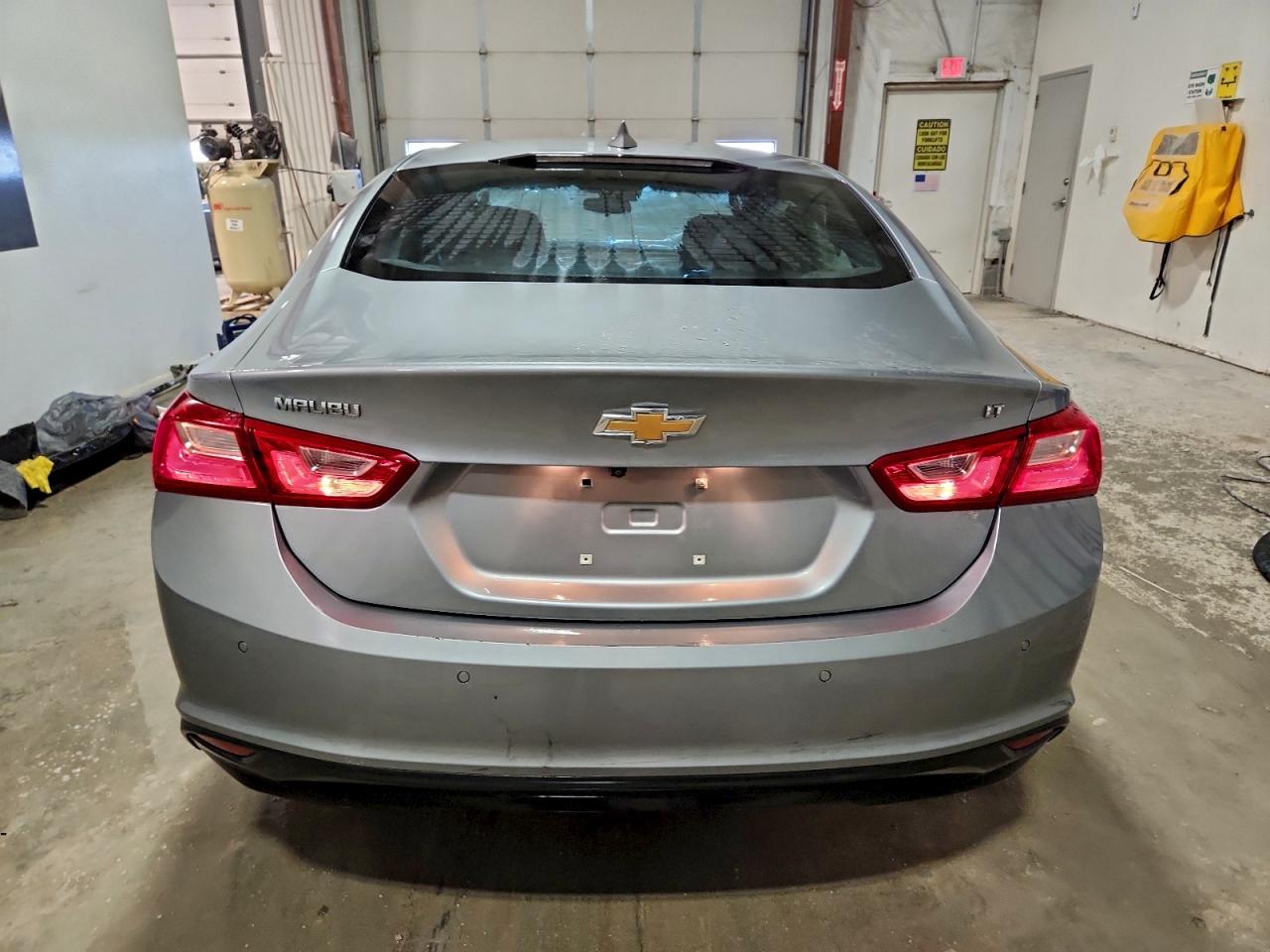 2024 CHEVROLET MALIBU LT photo 6