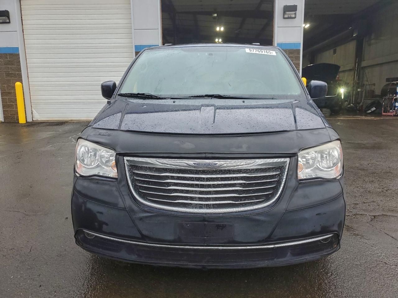 2013 CHRYSLER TOWN & COUNTRY TOURING photo 9