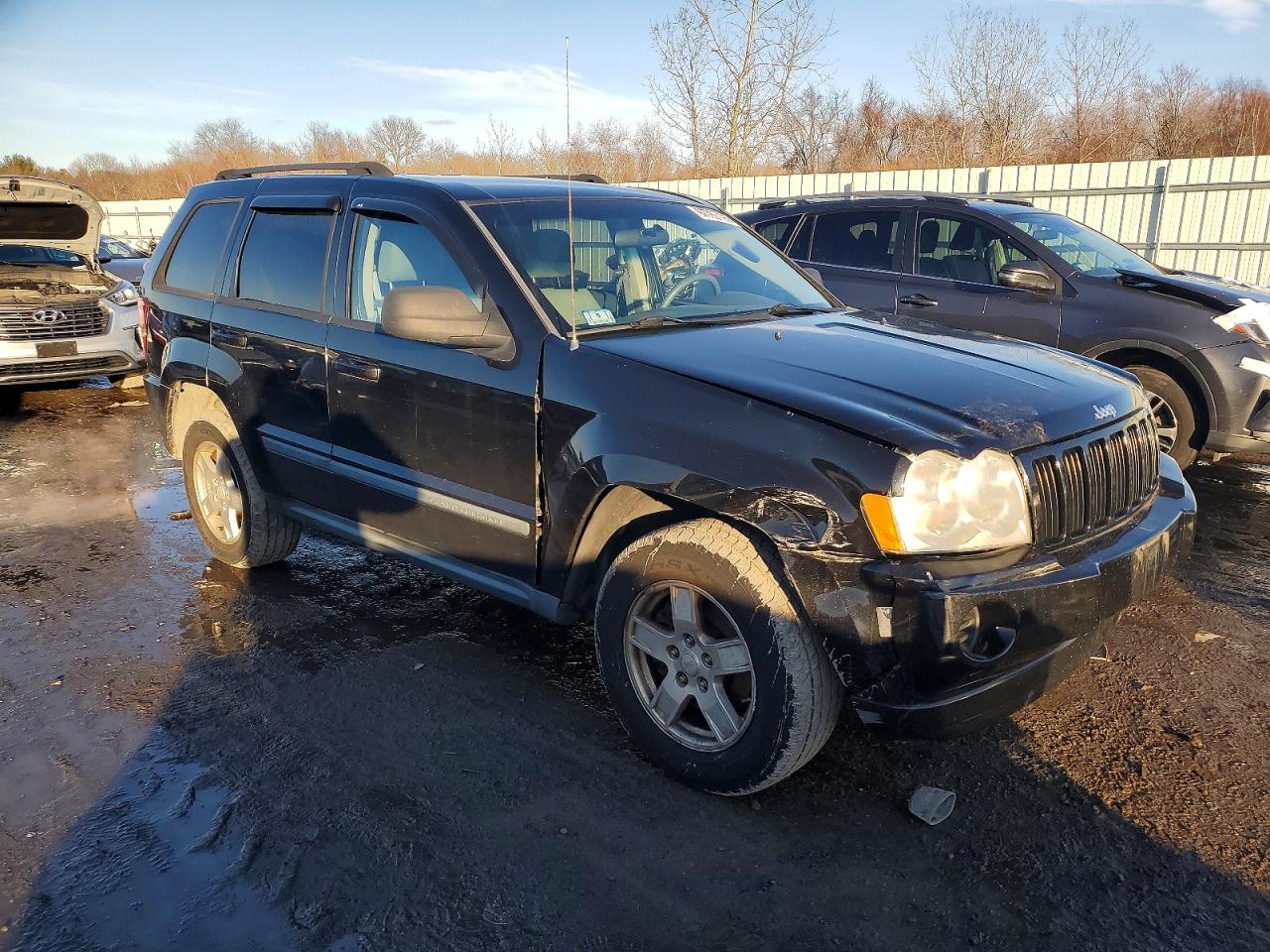 2007 JEEP GRAND CHEROKEE LAREDO photo 4