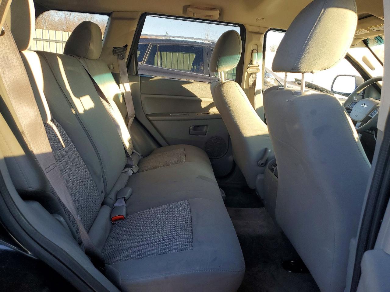 2007 JEEP GRAND CHEROKEE LAREDO photo 10