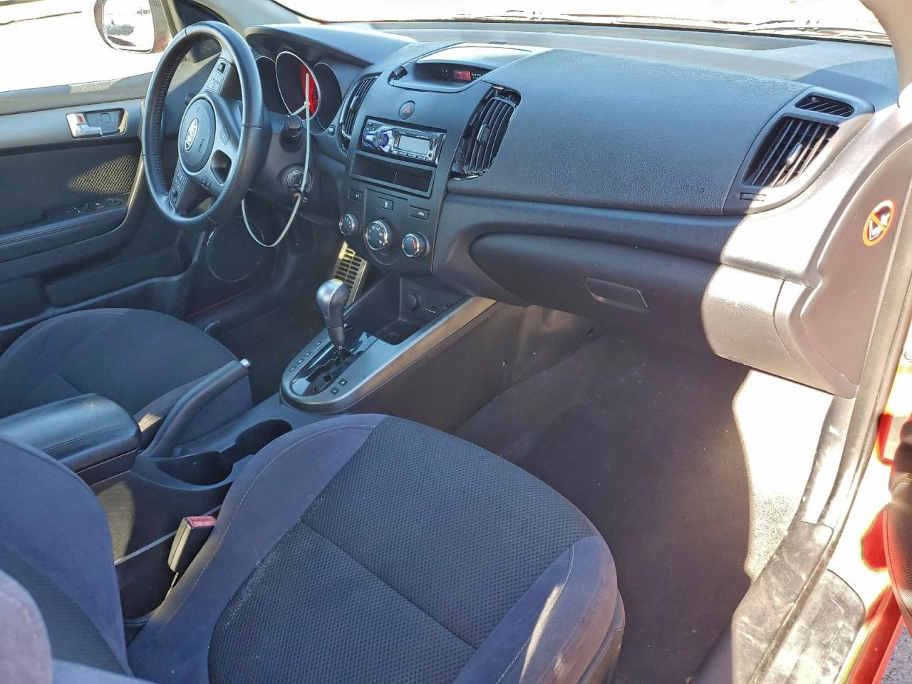 2010 KIA FORTE SX photo 15