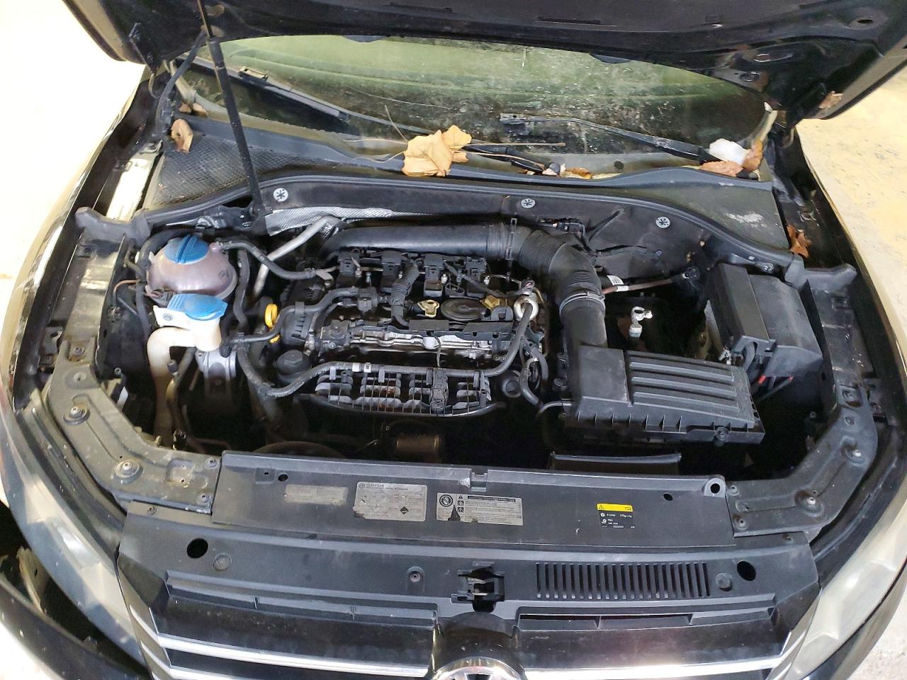 2015 VOLKSWAGEN PASSAT SE photo 21