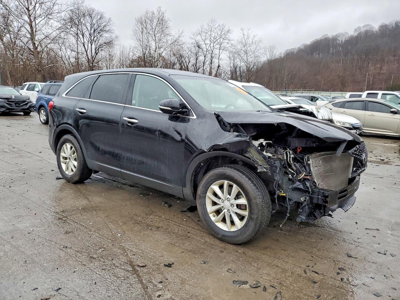 2016 KIA SORENTO LX photo 4