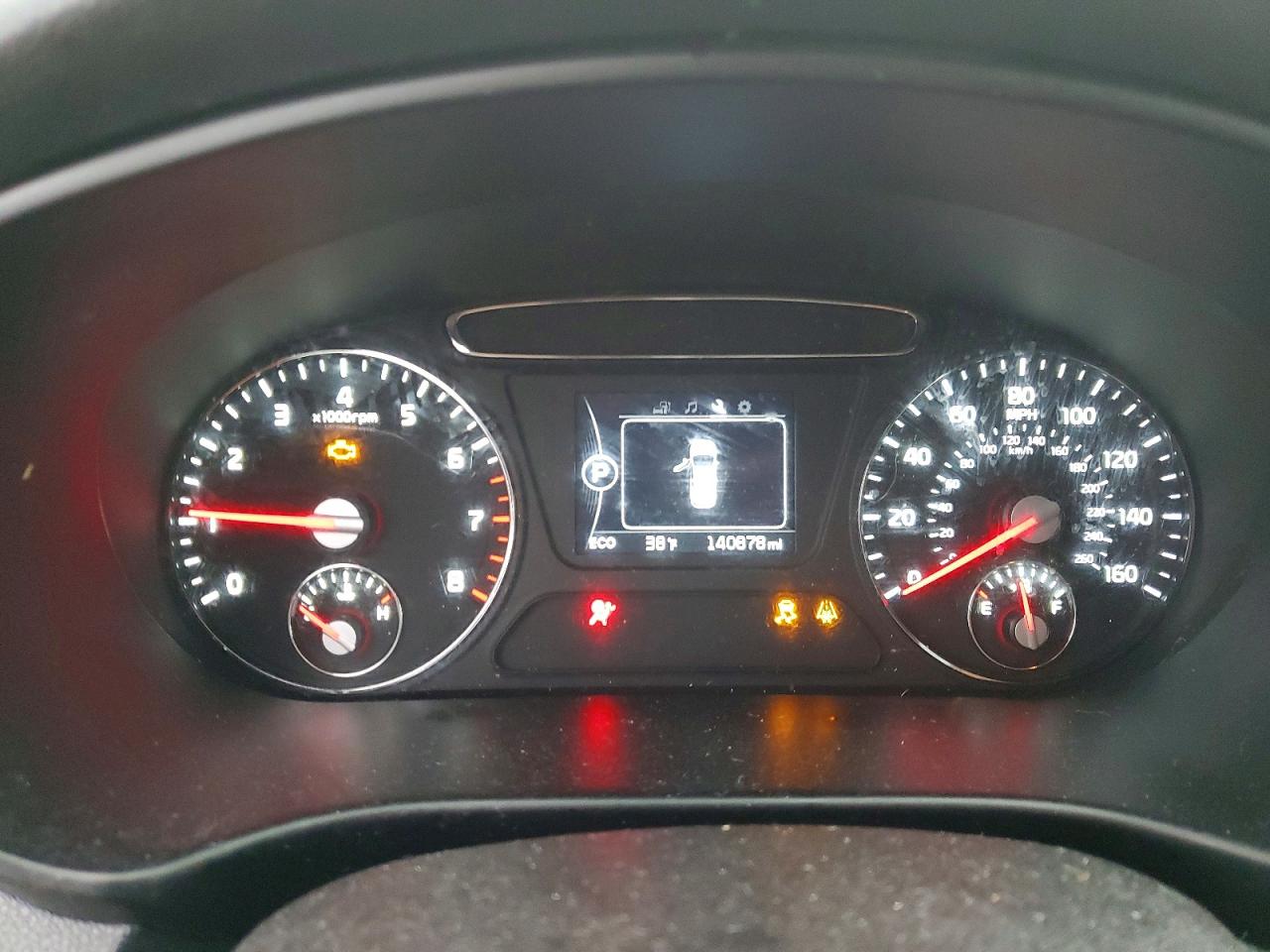 2016 KIA SORENTO LX photo 9