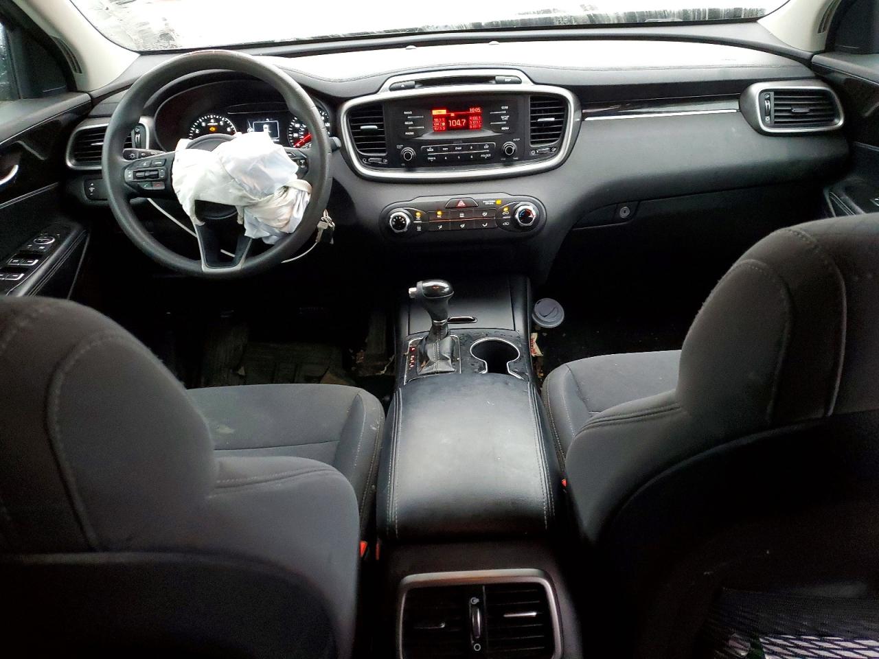 2016 KIA SORENTO LX photo 8